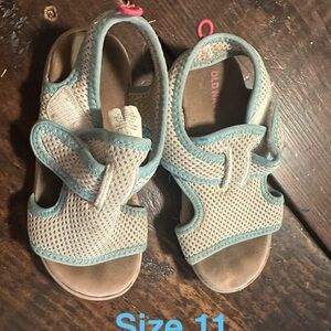 Old Navy Beige Mesh Kids Water Shoes with Light Blue Trim